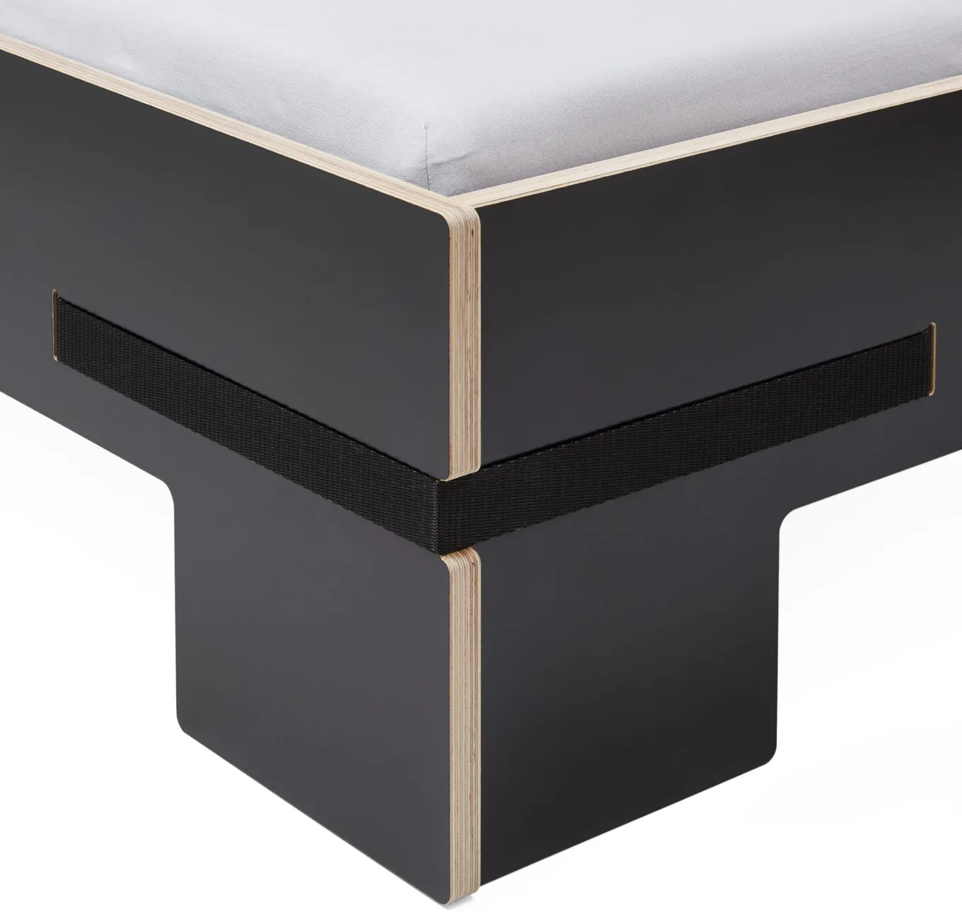 Bett Gurtbett schwarz