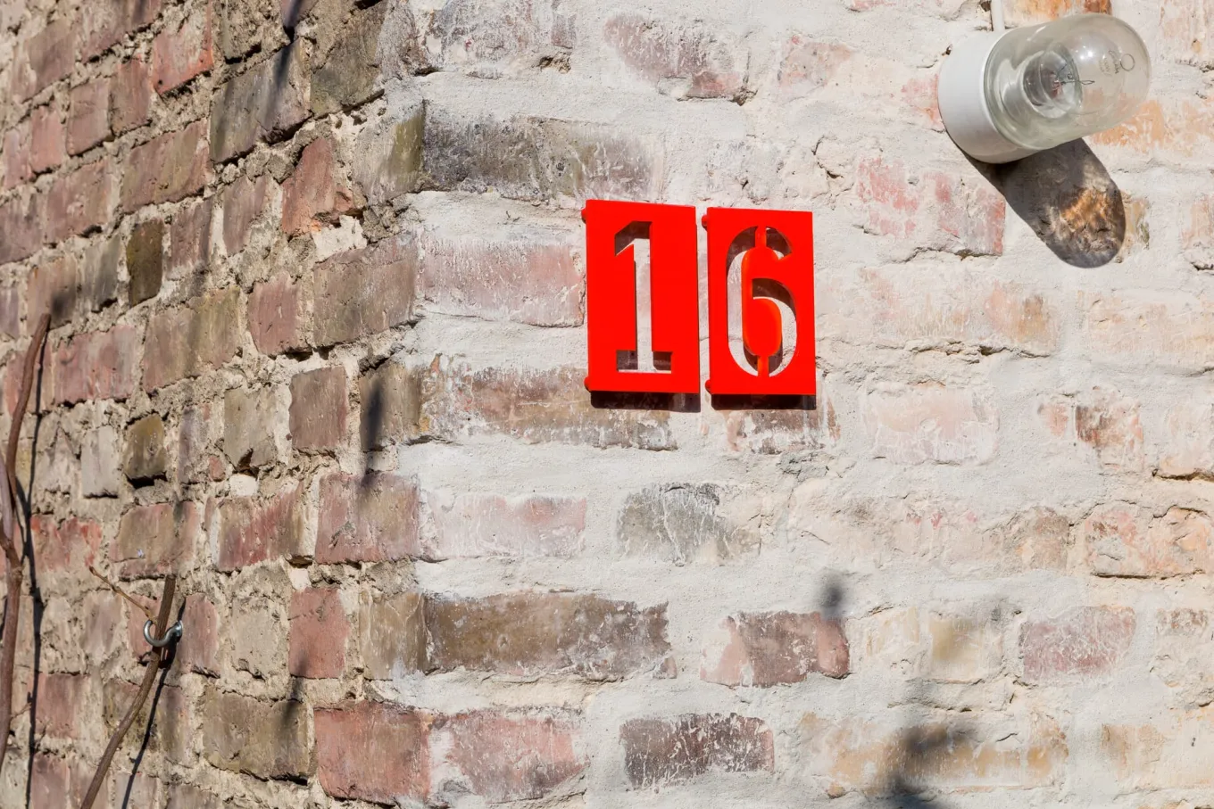 Hausnummer Spiekermann Industrial