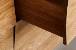 Sideboard Reflect