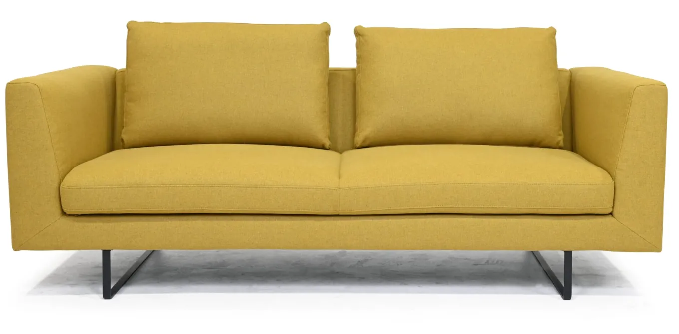 Sofa August