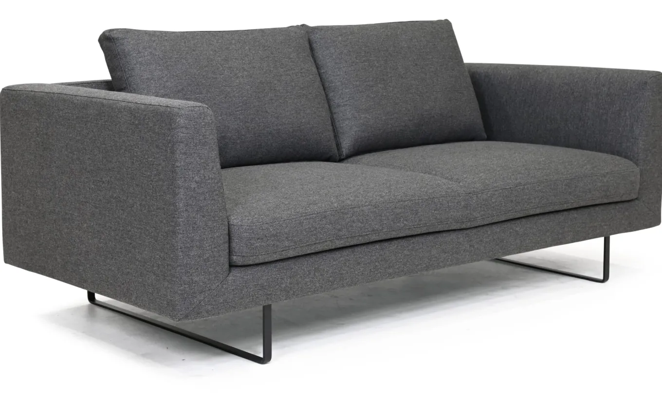 Sofa August