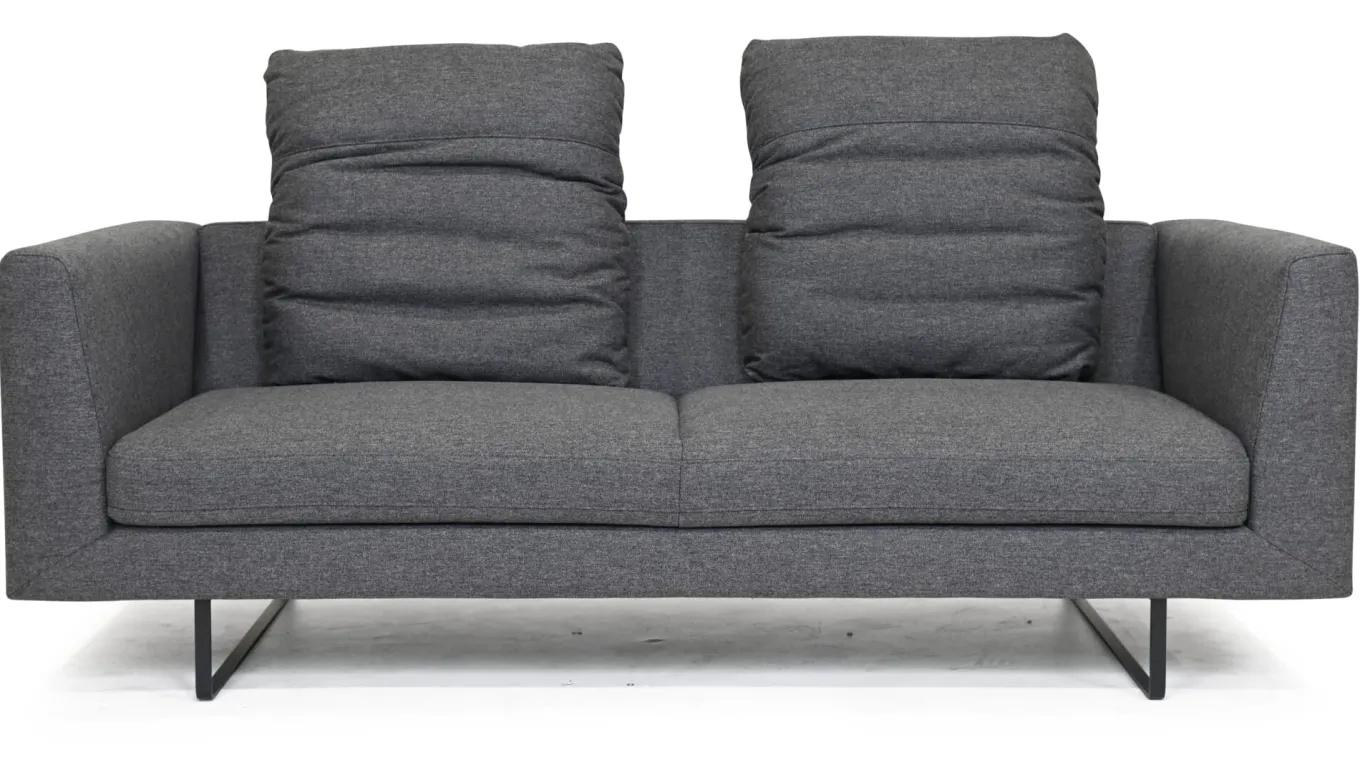 Sofa August