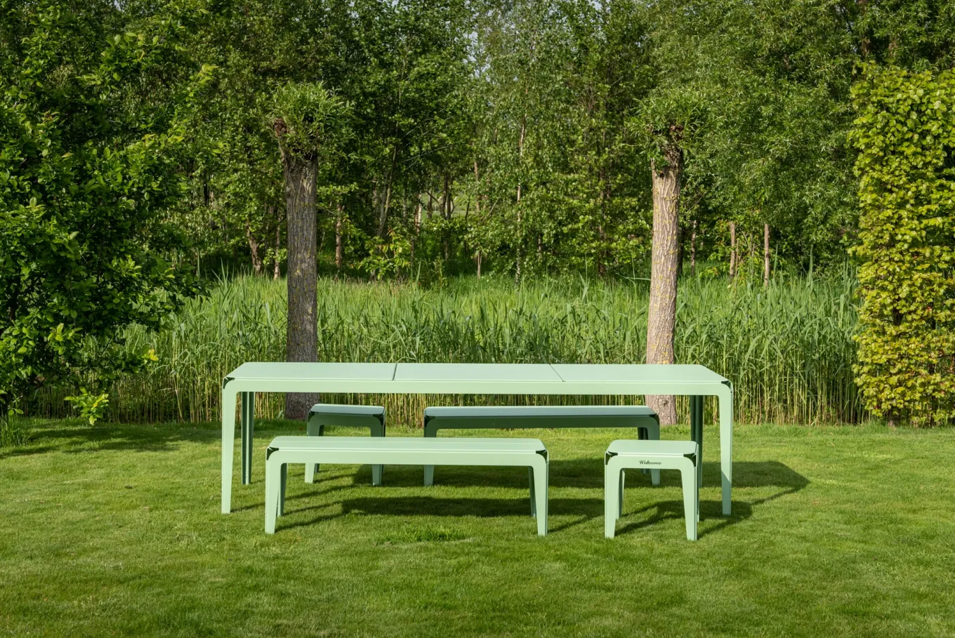 Tisch Bended Table 270